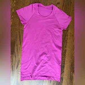 Lululemon Swiftly Tech Short Sleeve